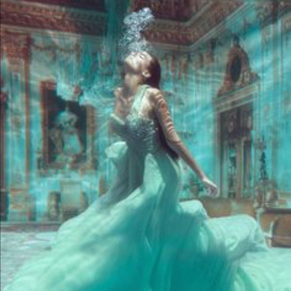 Meet your Posher, Esther - Picture 4 of 6